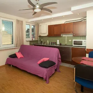  Apartament żelazna&złota