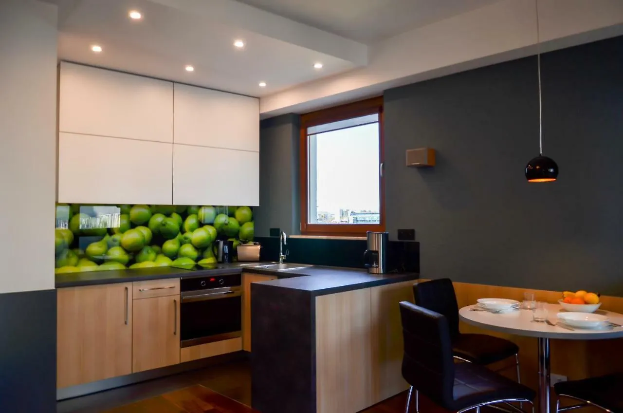 Aleja Wyscigowa 4C By Homeprime Warsaw Apartment
